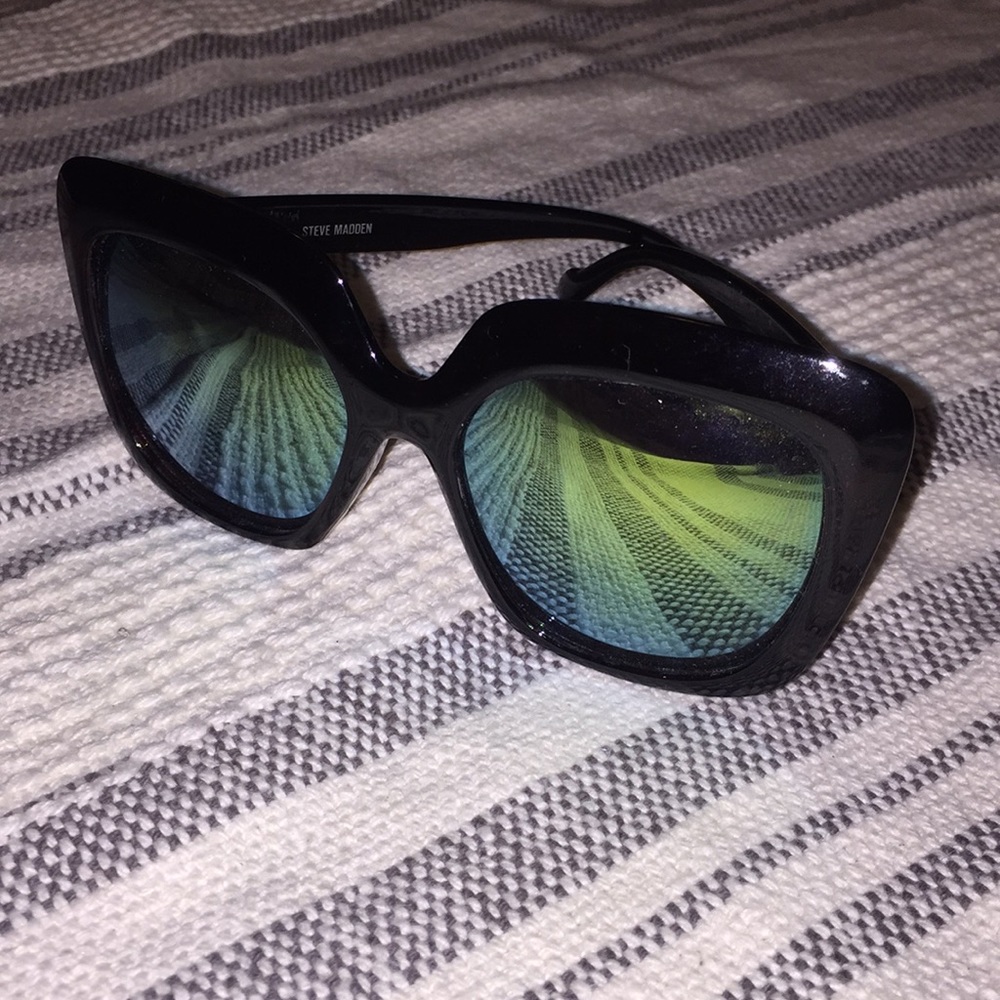 Steve Madden Cat Eye Sunglasses